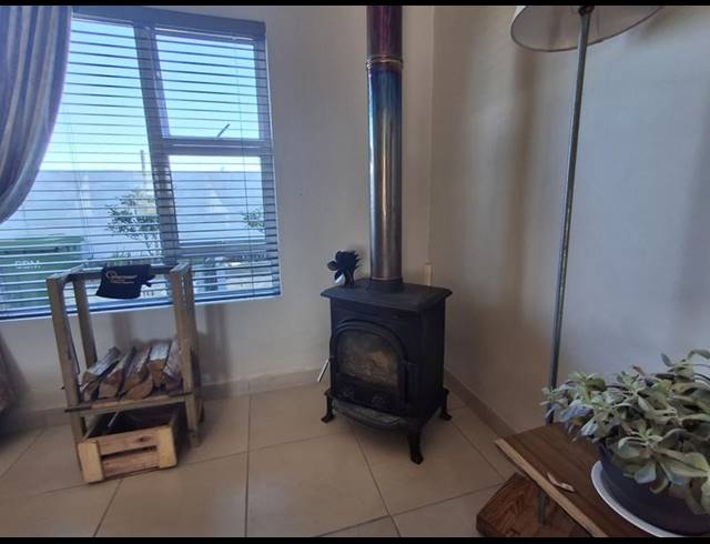 3 BEDROOM HOUSE FOR SALE IN BRITANNIA BAY